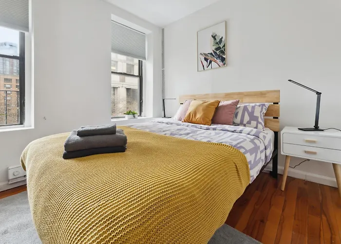 Central Manhattan 2 Bd Time Square Unit
